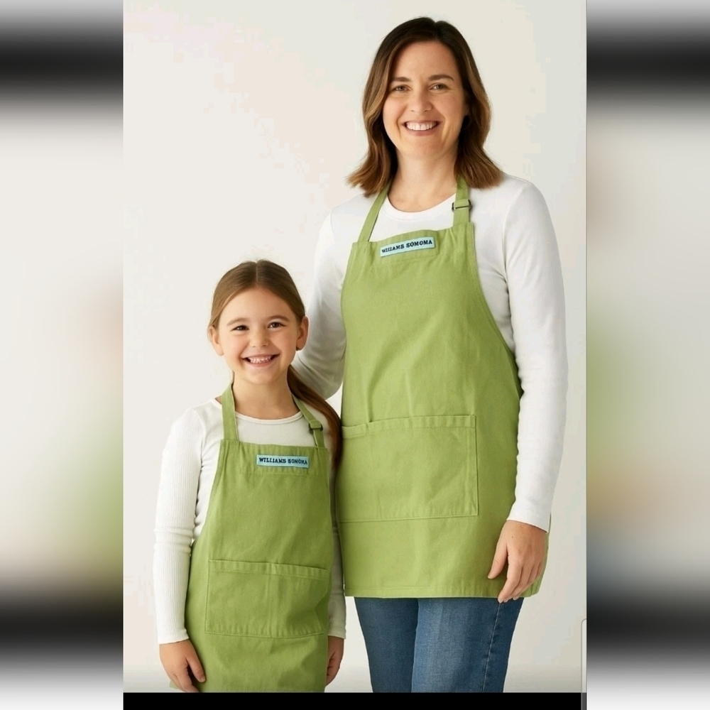 Williams Sonoma Adult & Kid Matching Green Apron Cooking Craft Garden Set